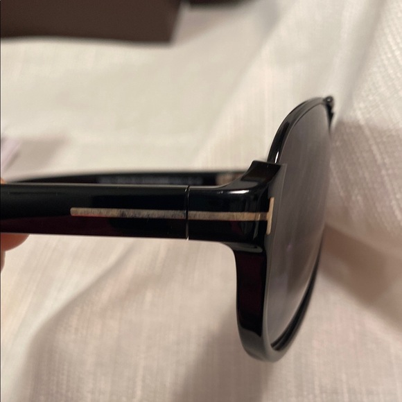 Tom Ford Black Sunglasses with Case - Picture 5 of 16
